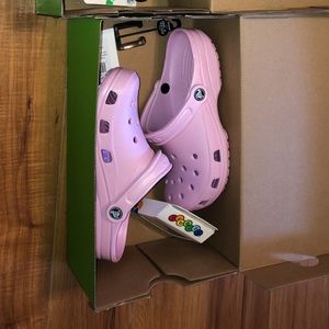 Crocs clog never been worn.
